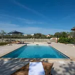 Villa Clara